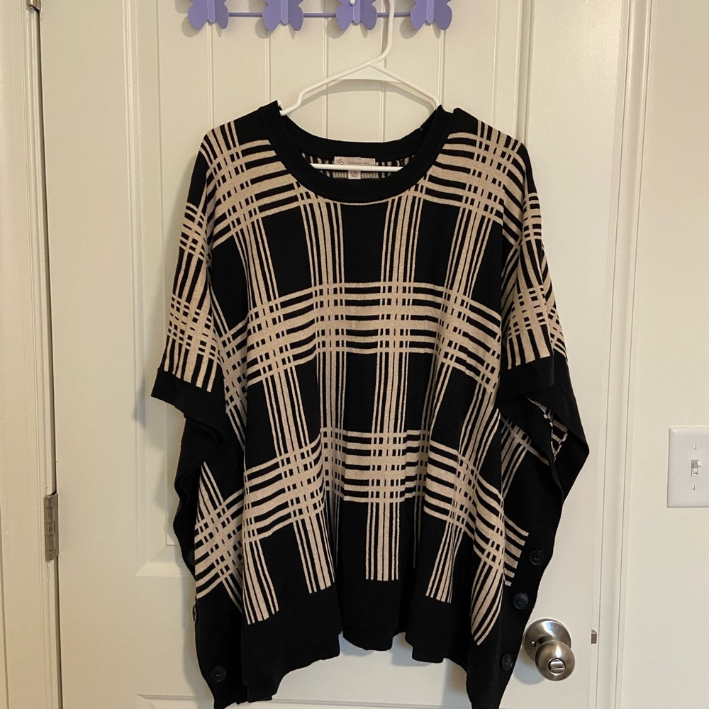 NWOT Dress Barn women’s black tan plaid button soft knit poncho sweater large/XL